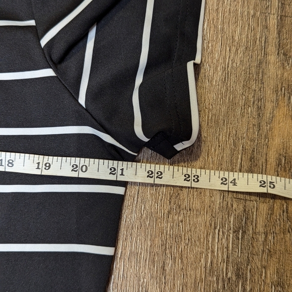 Emery Rose| Black and White Striped T-shirt - Picture 7 of 7